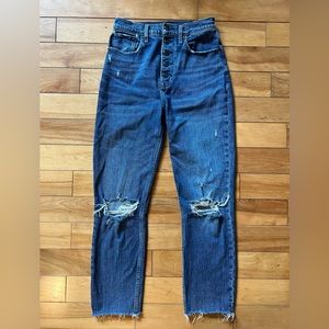 Abercrombie & Fitch Ultra High Rise Mom Jean